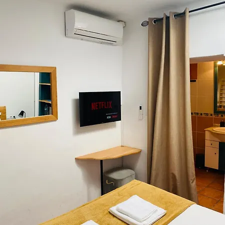 With Bathroom In Private House Casa Mar Privatunterkunft *